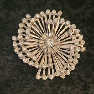 Vintage 1960's Sparkling Starburst Rhinestone Brooch